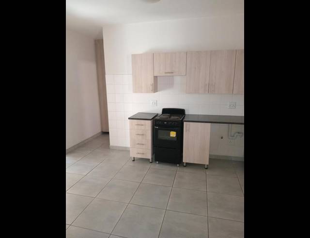 2 BEDROOM PROPERTY TO RENT IN LYNNWOOD